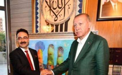 Azərbaycanlı rəssamdan Ərdoğana hədiyyə