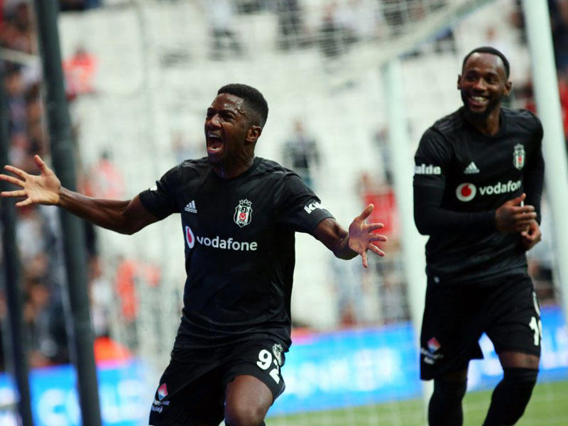 “Beşiktaş” liderə qalib gəldi – VİDEO