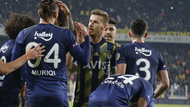 “Fənərbaxça” darmadağınla qalib gəlib