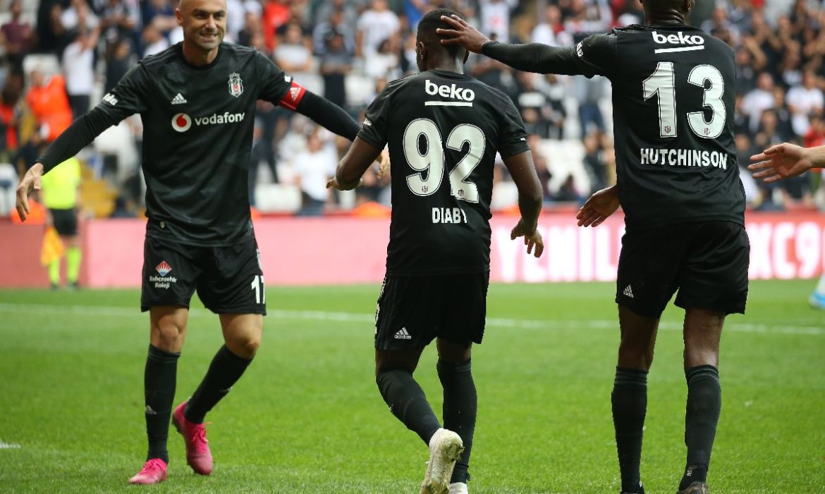 “Beşiktaş” darmadağınla qalib gəlib