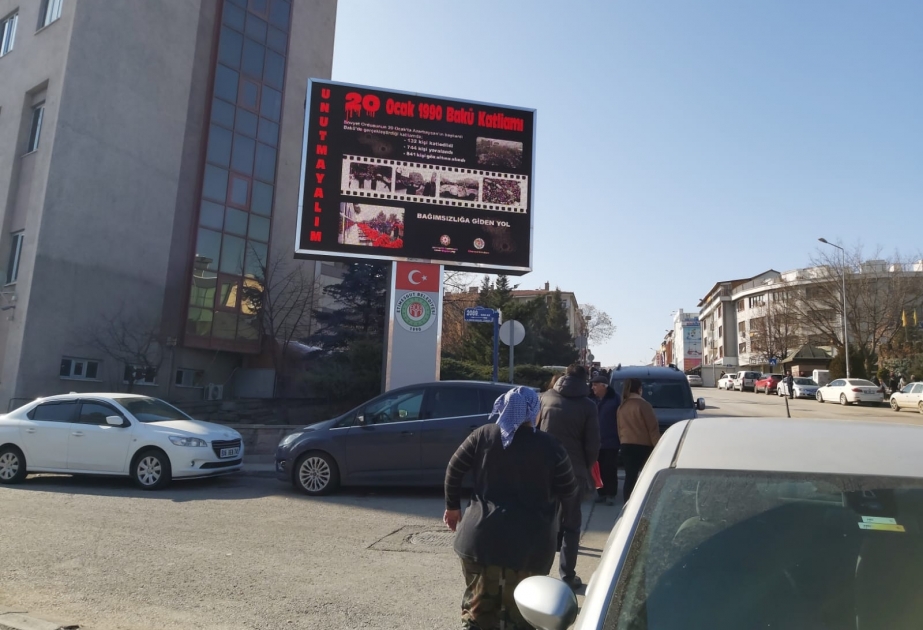 Türkiyədə reklam lövhələrində 20 Yanvar faciəsi ilə bağlı fotoşəkillər yer alıb