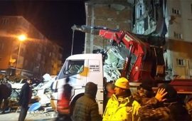 Türkiyədə zəlzələ bölgəsində dağıntılar altından 6 nəfər çıxarılıb