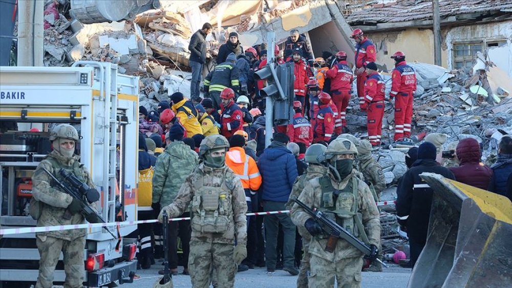 Türkiyədə zəlzələ nəticəsində həlak olanların sayı 38 nəfərə çatıb