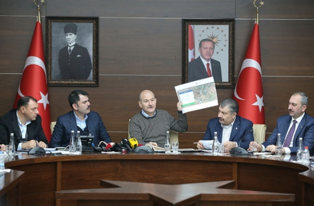 Türkiyə Daxili İşlər naziri: dağıntılar altından 45 nəfər sağ çıxarılıb, 39 nəfər həlak olub