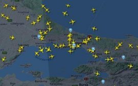 Türkiyədə uçuş-enmə zolağından çıxan təyyarə parçalanıb