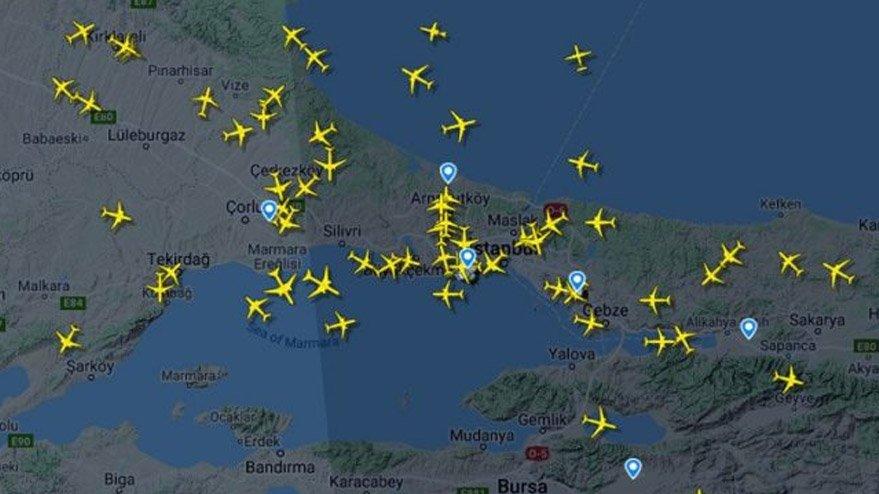 Türkiyədə uçuş-enmə zolağından çıxan təyyarə parçalanıb