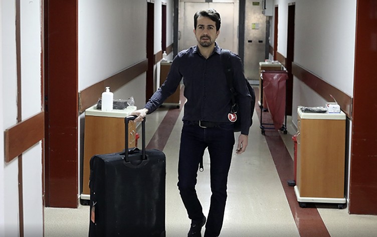 Çindən təxliyə olunan azərbaycanlılar Bakıya çatdı
