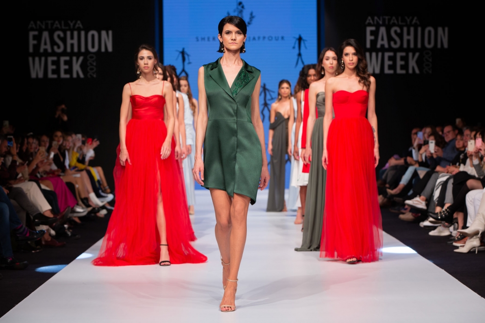 Azərbaycanlı modelyerin yeni kolleksiyası Antalya moda həftəsində nümayiş olunub