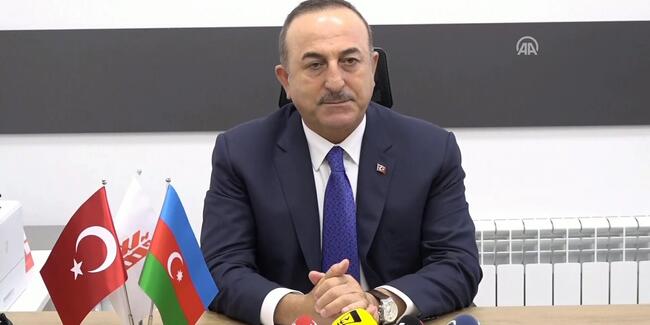 Mövlud Çavuşoğlu: “Bayraq günündə şanlı Azərbaycan bayrağı bir daha enməmək üzrə Şuşada dalğalanacaq”