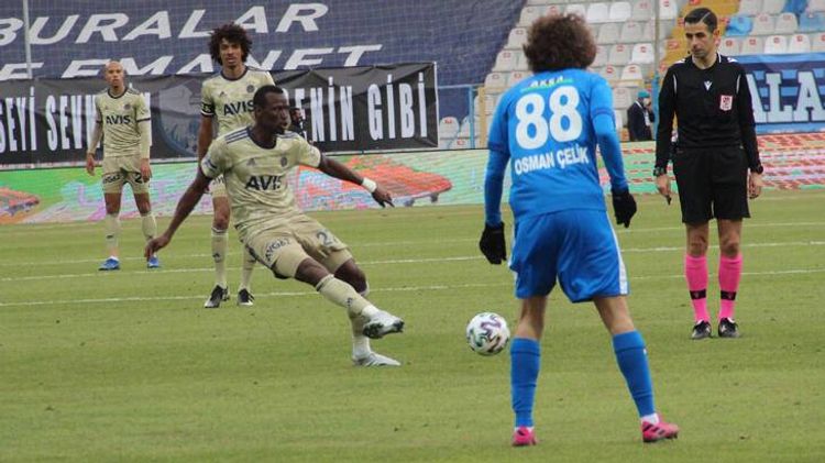 “Fənərbaxça” liderliyə şərik olub, “Alanyaspor” yenə uduzub