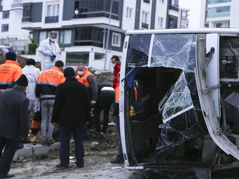 Türkiyədə avtobus aşdı – 2 ölü, 16 yaralı