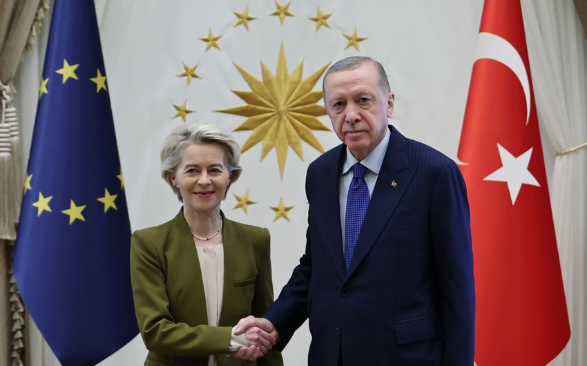 Türkiyə prezidenti Avropa Komissiyasının sədrini qəbul edib