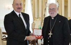 İlham Əliyev Müqəddəs Taxt-Tacın Dövlətlər və Beynəlxalq Təşkilatlarla əlaqələr üzrə katibini qəbul edib