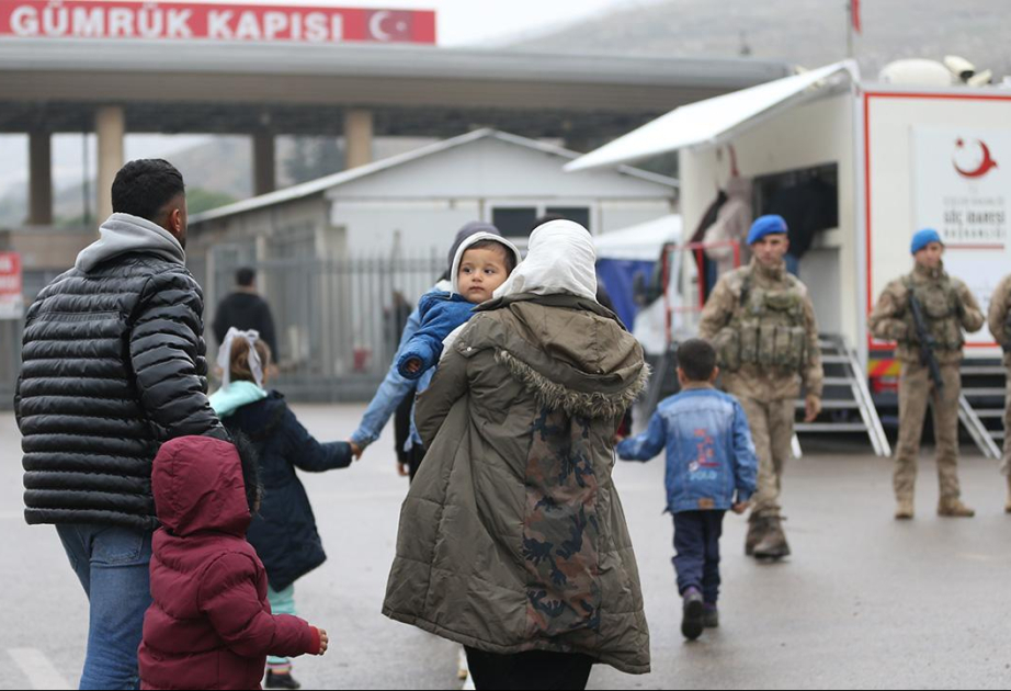 Türkiyə Daxili İşlər Nazirliyi: Suriyada hakimiyyət dəyişikliyi ayı ərzində 52 mindən çox qaçqın vətənlərinə qayıdıb