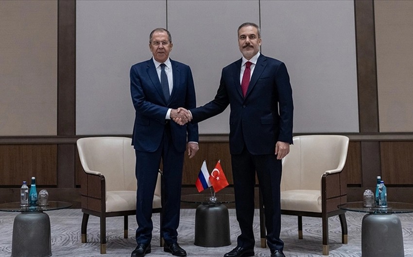 Türkiyə və Rusiya xarici işlər nazirləri Suriya və Ukraynadakı vəziyyəti müzakirə ediblər