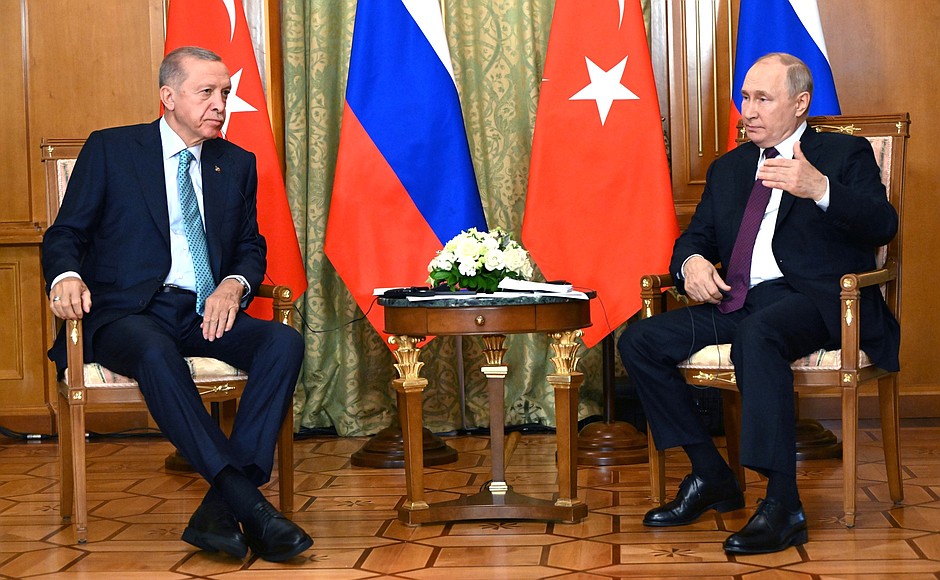 Türkiyə və Rusiya prezidentləri arasında telefon danışığı olub