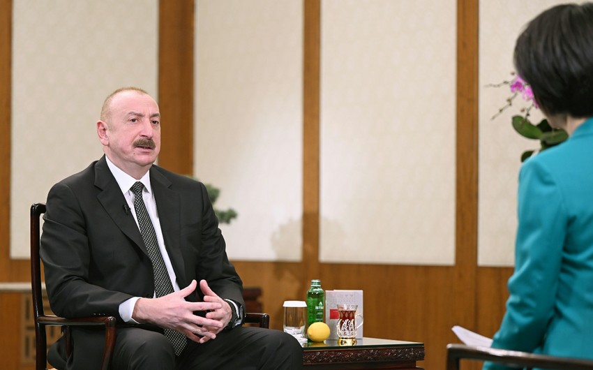 İlham Əliyevin Çin telekanalına müsahibəsi zamanı Azərbaycan çayı barədə maraqlı dialoq yaşanıb