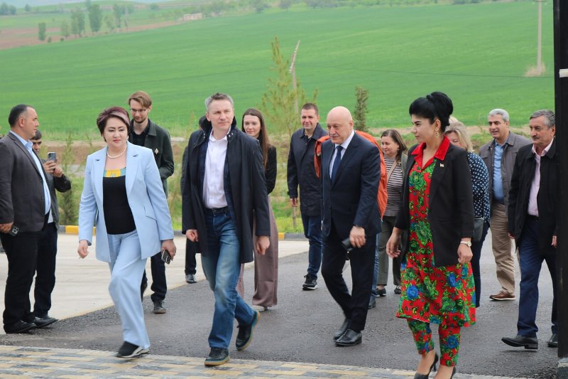 Tacikistan Rusiyadakı əmək miqrantlarının sayını artıracaq