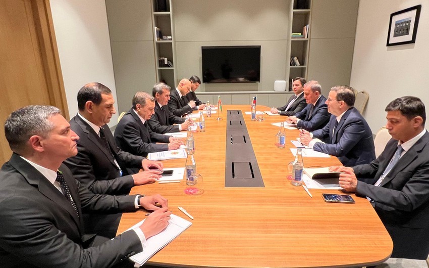Azərbaycan və Türkmənistan XİN başçıları qarşılıqlı ticarət həcminin artırılmasını müzakirə ediblər